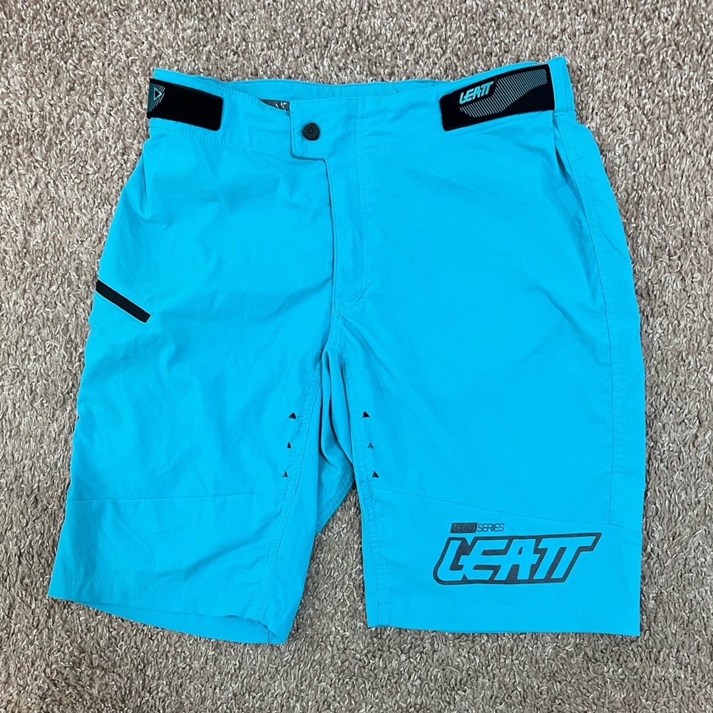 Leatt DBX 1.0 Men's L Green Teal Shorts W/ adjustable waist 28-32 Cycling Biking